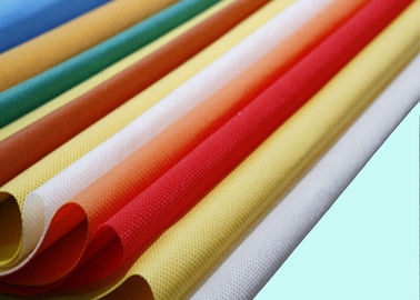 कस्टम मेड लौ Retardant फर्नीचर गैर बुना कपड़ा उच्च तन्यता ताकत पर्यावरण के अनुकूल है