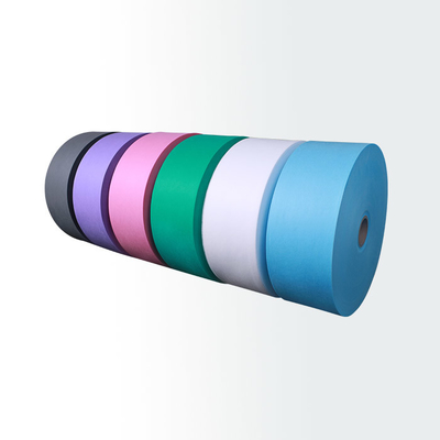 रंगीन शीतल पीपी Spunbond चिकित्सा उत्पादों के लिए 3ply फेस मास्क गैर बुना कपड़ा